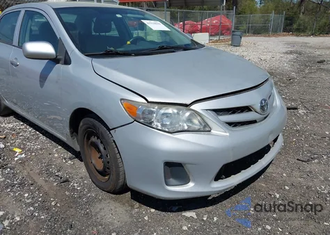 2013 Toyota Corolla L z USA, uszkodzony, nr VIN 2T1BU4EE3DC112800
